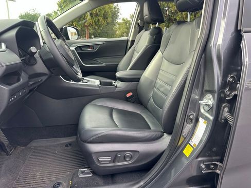Used 2023 Toyota RAV4 XLE Premium AWD/4WD image 11