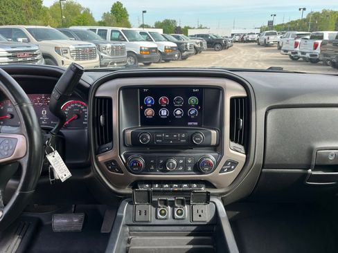 Used 2016 GMC Sierra 1500 Denali w/ Enhanced Driver Alert Package AWD/4WD image 23