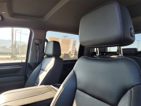 Used 2025 Chevrolet Silverado 3500 LTZ w/ LTZ Premium Package image 16