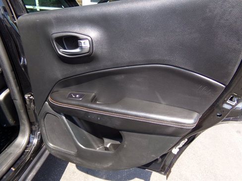 Used 2020 Jeep Compass Sport AWD/4WD image 42