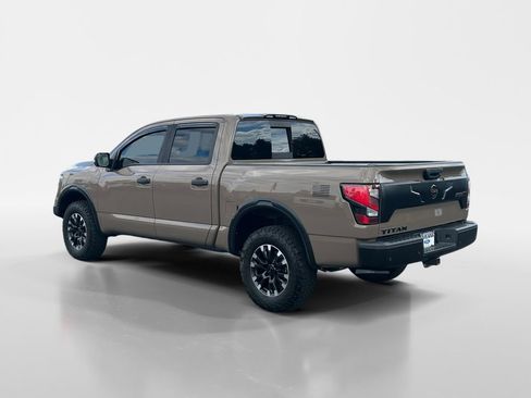 Used 2020 Nissan Titan PRO-4X w/ Pro-4x Convenience Package AWD/4WD image 3