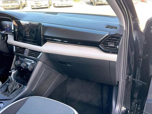 Used 2025 Volkswagen Taos S image 15