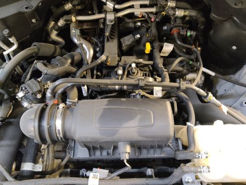 Used 2021 Ford Explorer XLT w/ Equipment Group 202A RWD image 30