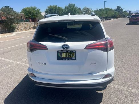Used 2018 Toyota RAV4 XLE w/ Plus Extra Value Package FWD image 4