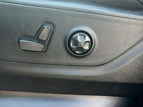 Used 2021 RAM 1500 Big Horn image 17