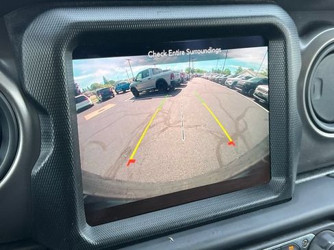 Used 2023 Jeep Wrangler Unlimited w/ Cold Weather Group AWD/4WD image 24