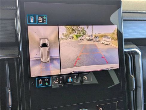 Used 2024 GMC Acadia Elevation image 13