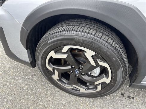 Used 2023 Subaru Crosstrek 2.5i Limited w/ Moonroof Package image 34