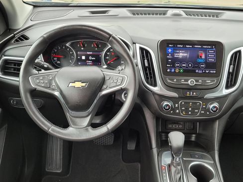 Used 2022 Chevrolet Equinox LT FWD image 19