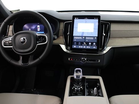 New 2026 Volvo XC90 B6 Plus AWD/4WD image 9