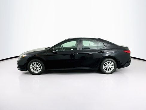Used 2025 Toyota Camry LE FWD image 4