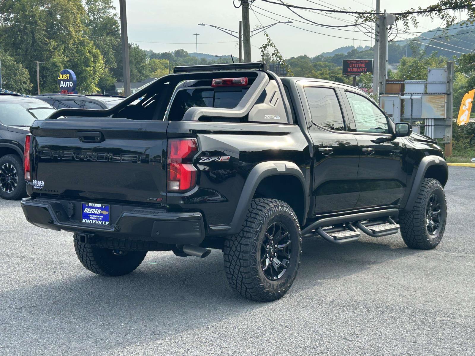 New 2026 Chevrolet Colorado ZR2 w/ Midnight Edition AWD/4WD image 7