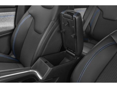 Certified 2022 Jeep Compass Latitude w/ Sun and Sound Group AWD/4WD image 14