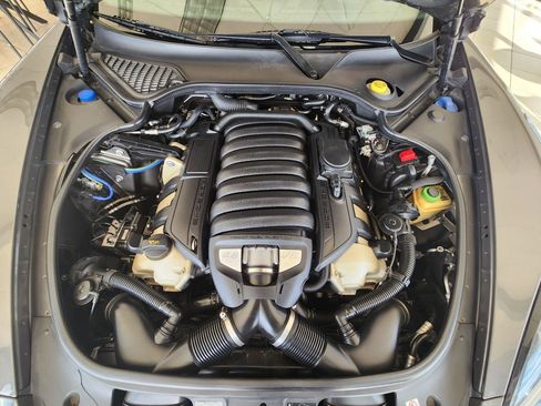 Used 2013 Porsche Panamera GTS image 19