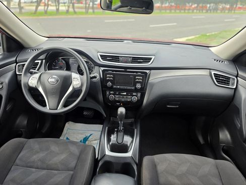 Used 2016 Nissan Rogue SV AWD/4WD image 16