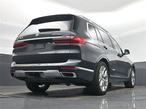 Used 2022 BMW X7 xDrive40i w/ Executive Package image 60
