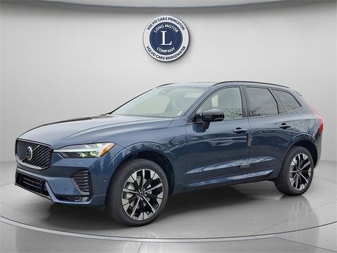 New 2026 Volvo XC60 B5 Plus w/ Climate Package image 2