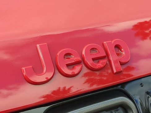 Used 2022 Jeep Compass Limited w/ (RED) Package image 13