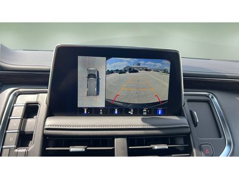 Certified 2023 Chevrolet Tahoe Z71 w/ Off-Road Capability Package AWD/4WD image 19