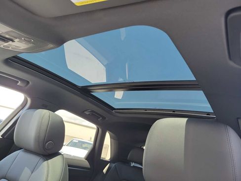 New 2025 Audi Q3 2.0T Premium image 18