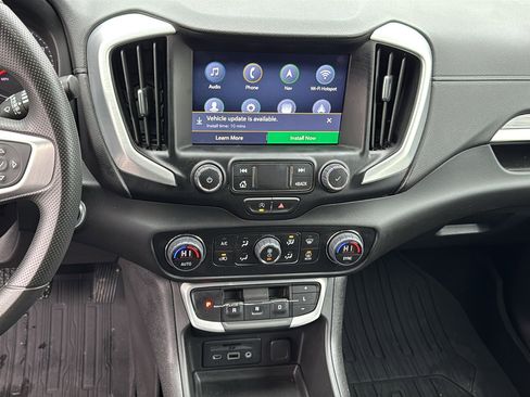 Certified 2022 GMC Terrain SLE w/ Driver Convenience Package image 21