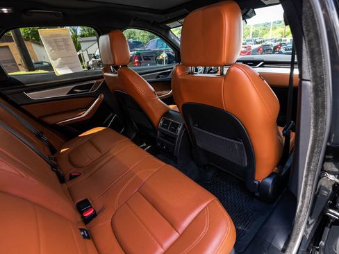 Used 2026 Jaguar F-PACE R-Dynamic S AWD/4WD image 29