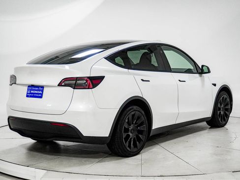 Used 2023 Tesla Model Y Long Range AWD/4WD image 10