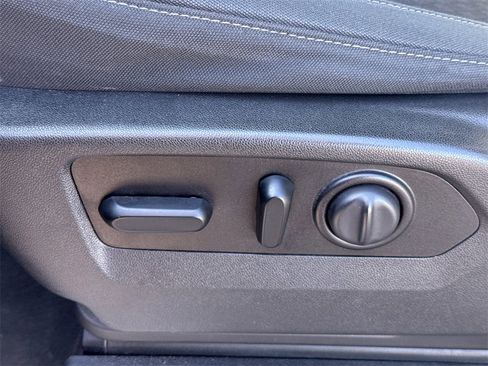 Used 2020 Chevrolet Silverado 1500 LT w/ All-Star Edition image 16