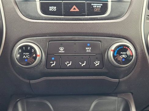 Used 2012 Hyundai Tucson GLS FWD image 17