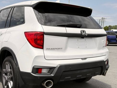 Used 2023 Honda Passport EX-L image 4