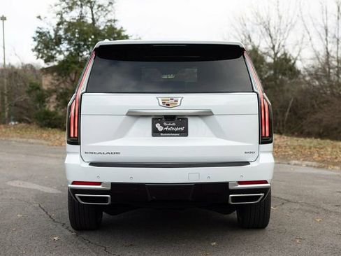 Used 2026 Cadillac Escalade Luxury w/ Touring Package image 7