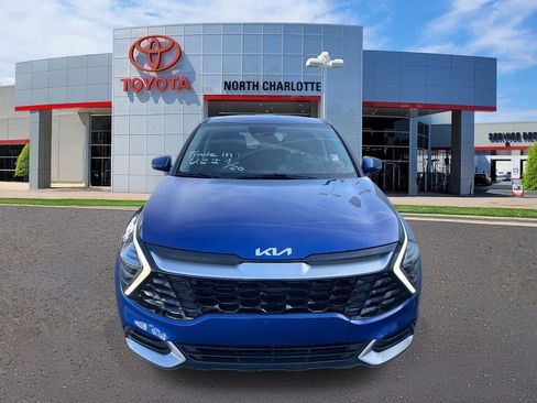 Used 2024 Kia Sportage EX image 5