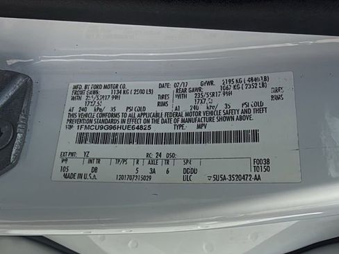 Used 2017 Ford Escape SE w/ SE Leather Comfort Package AWD/4WD image 43