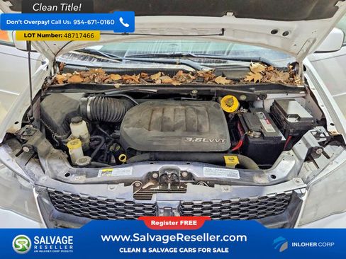 Used 2017 Dodge Grand Caravan SE image 16