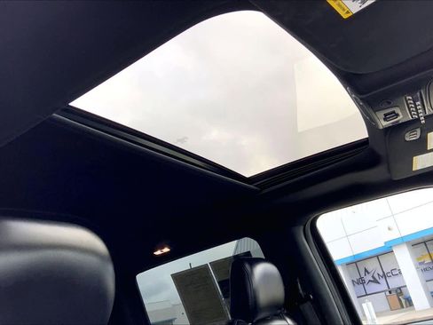 Used 2019 Ford F150 Raptor w/ Equipment Group 802A Luxury image 13