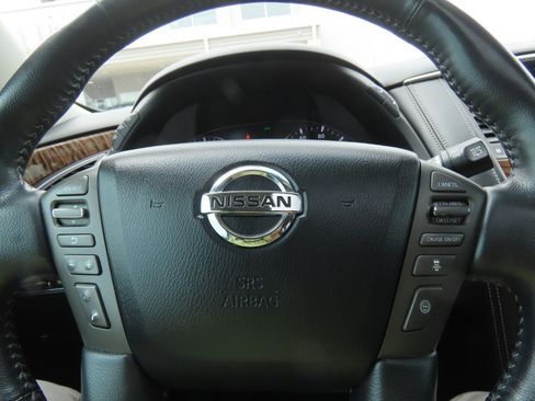 Used 2017 Nissan Armada Platinum w/ Interior Lighting Package RWD image 29