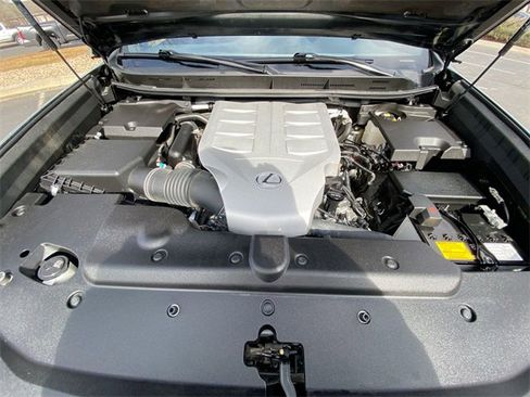 Used 2023 Lexus GX 460 Luxury w/ Sport Design Package image 27