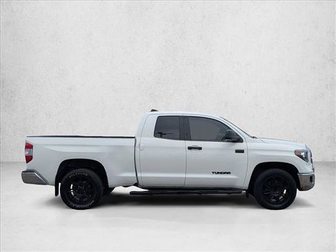 Used 2020 Toyota Tundra SR5 w/ SR5 Upgrade Package image 4