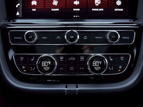 Used 2022 Bentley Bentayga image 71