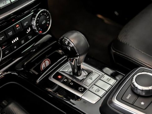Used 2016 Mercedes-Benz G 550 image 32