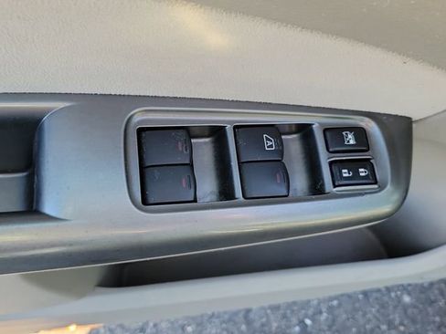 Used 2012 Subaru Forester 2.5X Touring AWD/4WD image 19