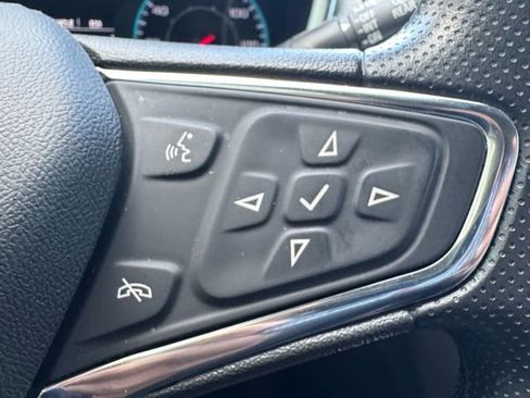 Used 2021 Chevrolet Equinox LS w/ LS Convenience Package image 8