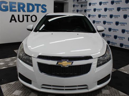 Used 2013 Chevrolet Cruze LT FWD image 6