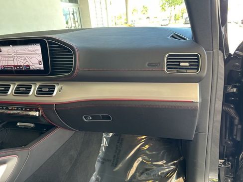 Used 2024 Mercedes-Benz GLE 53 AMG 4MATIC Coupe w/ Driver Assistance Package image 25