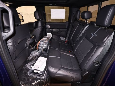 New 2026 Ford F450 Platinum w/ FX4 Off-Road Package AWD/4WD image 14