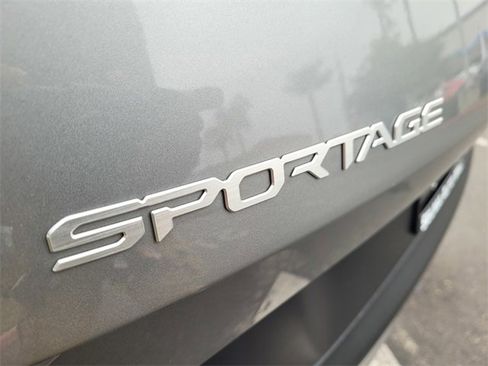 Used 2024 Kia Sportage LX image 25