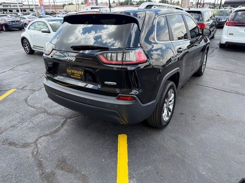 Used 2019 Jeep Cherokee Latitude Plus FWD image 5