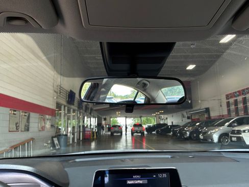 Used 2025 Nissan Altima 2.5 SV FWD image 17