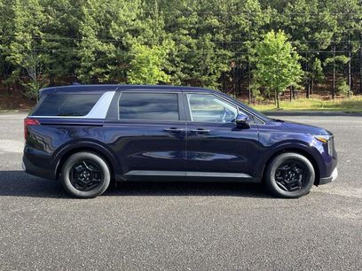 New 2025 Kia Carnival