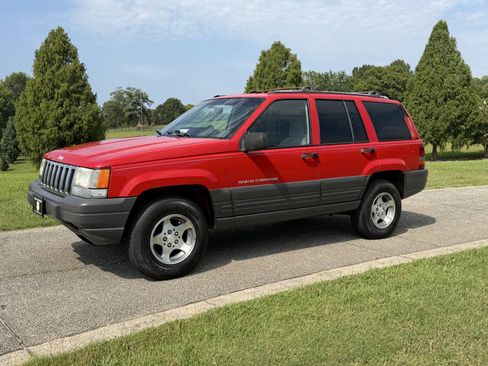Used 1996 Jeep Grand Cherokee Laredo RWD image 2